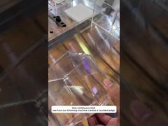 Como esta máquina cria uma borda redonda de acrílico perfeita?