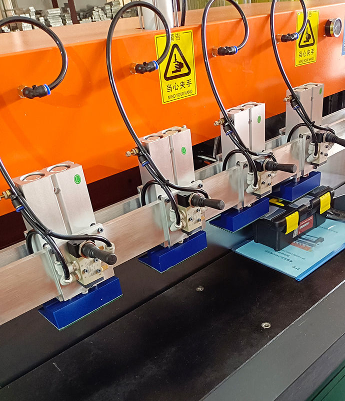 Deskhot Screen Prevention Board SAIDE Economy SD-1350B Máquina de polimento de diamantes acrílicos automática PMMA de alta velocidade