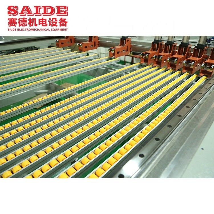 Tolerância de alta precisão 0.1mm 2600 Máquina de serra de mesa para corte acrílico de madeira