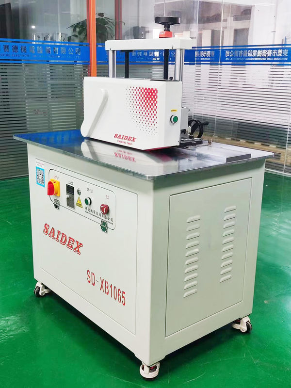 Φ100 mm Máquina de chamfering acrílico de entrada de sucção com 1000 mm L * 650 mm W * 1260 mm H Tamanho da máquina e tensão nominal AC220V